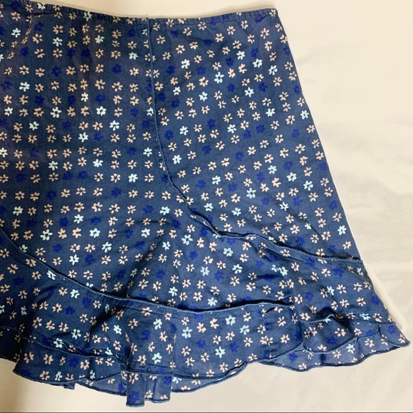 Vintage DKNY Ditsy Floral Ruffled Micro Mini Skirt - Picture 2 of 3